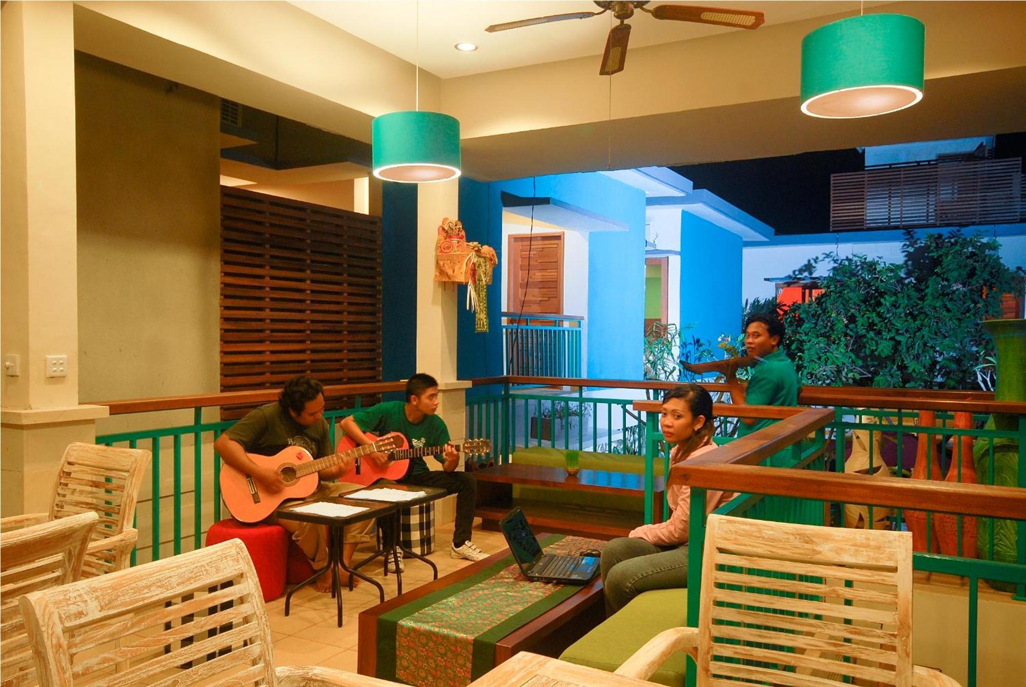 The Green Zhurga Suite Kerobokan Buitenkant foto