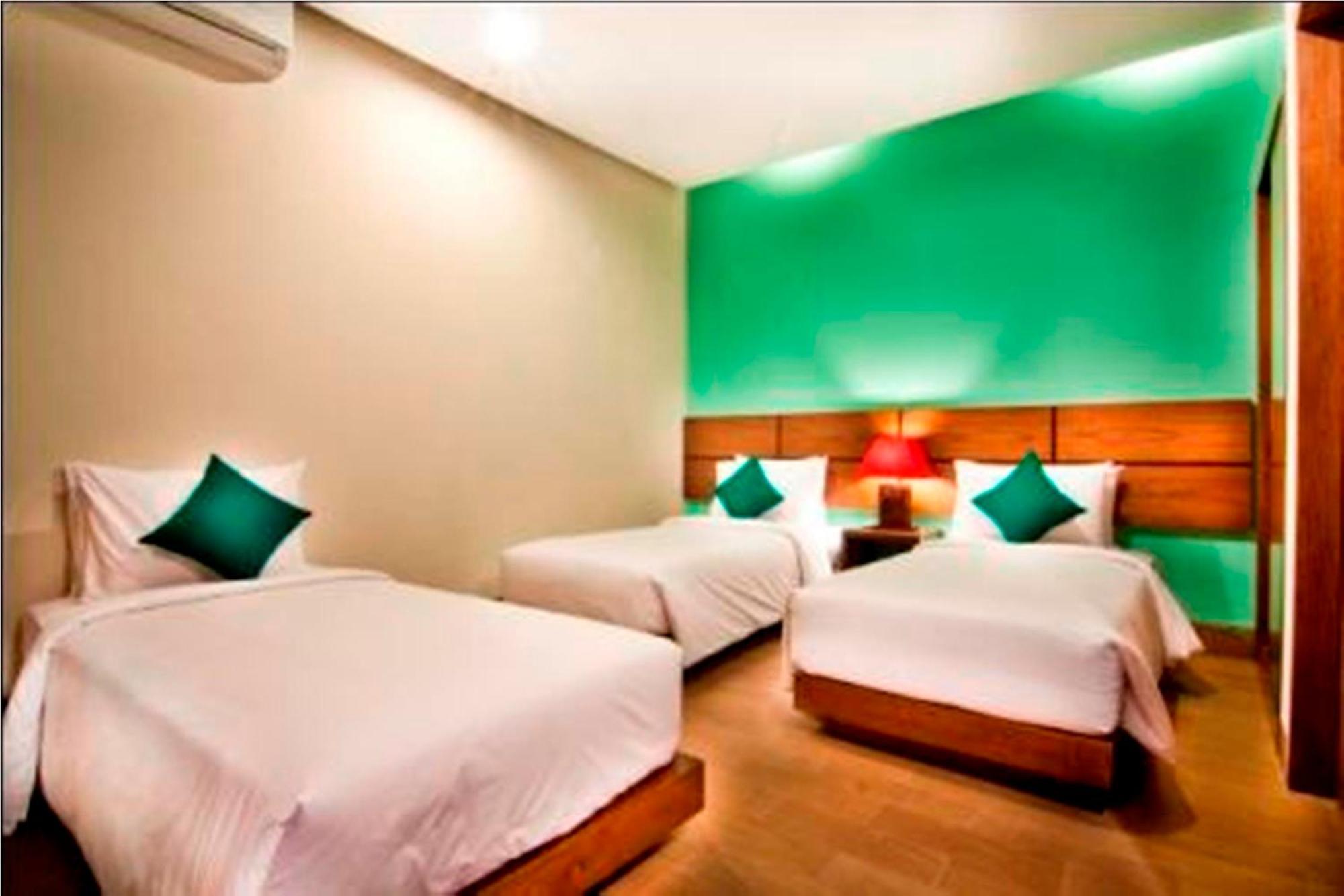 The Green Zhurga Suite Kerobokan Buitenkant foto